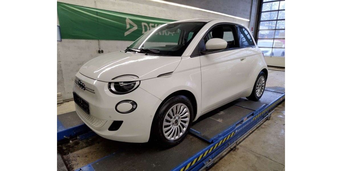 Fiat 500 16.911 km 15.370 &euro; Hennef 53773
