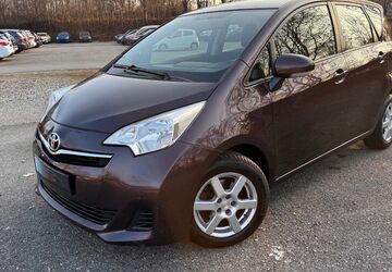 Toyota Verso-S 189.000 km 4.300 &euro; München 80939