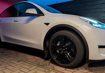 Tesla Model Y 22.000 km 41.500 &euro; Calberlah 38547