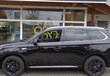 Mitsubishi Plug-in Hybrid Outlander 48.100 km 23.500 &euro; Bernau 79872