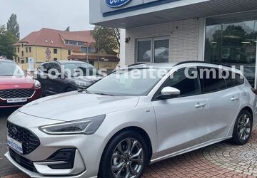 Ford Focus 7.830 km 26.950 &euro; Osnabrück 49090