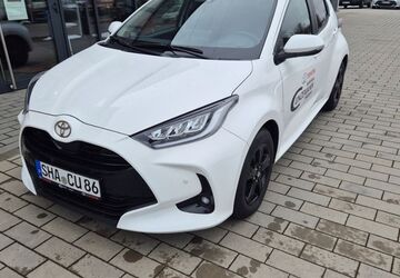 Toyota Yaris 2.892 km 28.640 &euro; Schwäbisch Hall 74523