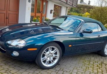 Jaguar XK8 83.000 km 24.500 &euro; Espelkamp 32339