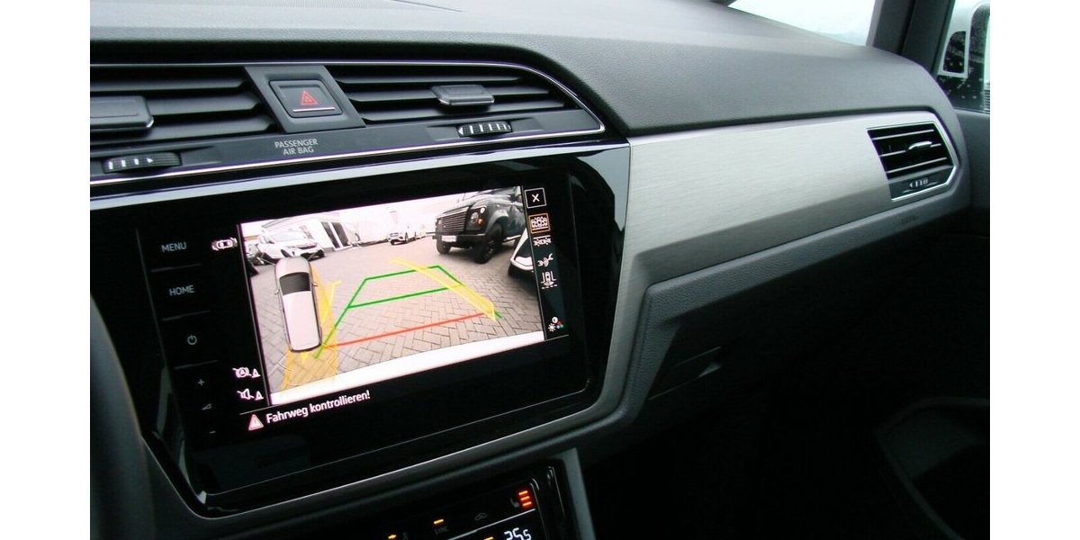 VW Touran 1,5 Comfortline ACC LED AHK 7Sitzer SHZ BMT 13.701 km 33.980 &euro; Falkensee 14612