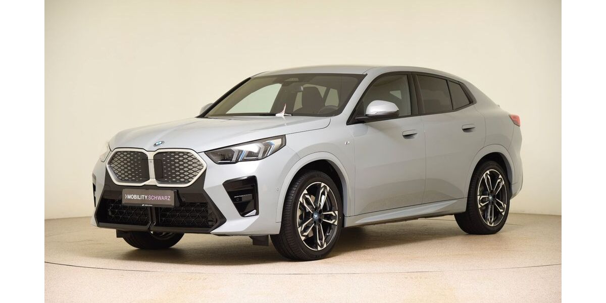 BMW iX2 9.900 km 49.780 &euro; Ellhofen 74248