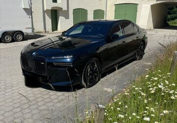 BMW 760 19.800 km 124.900 &euro; München 80804