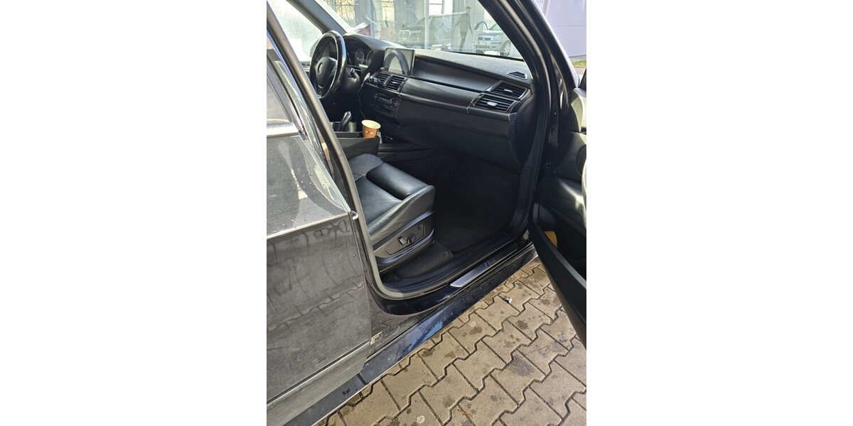 BMW X5 275.000 km 10.000 &euro; Ahlen 59227