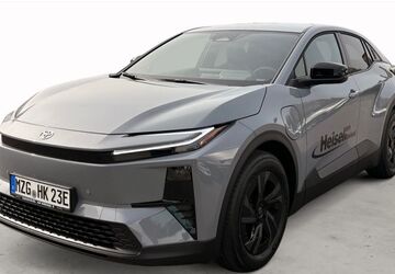 Toyota C-HR 3.000 km 41.760 &euro; Merzig 66663