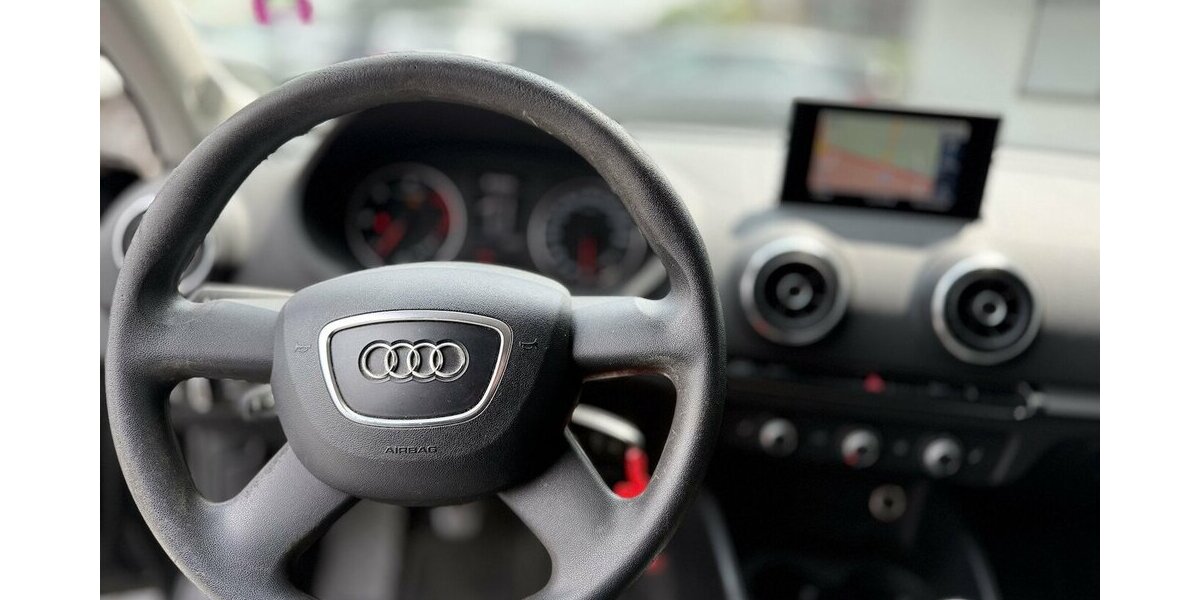 Audi A3 / Attraction / Sportback / Klima / NAVI 130.000 km 11.490 &euro; Mönchengladbach 41066