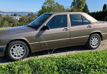 Mercedes-Benz 190 227.330 km 4.200 &euro; Reichenau 78479