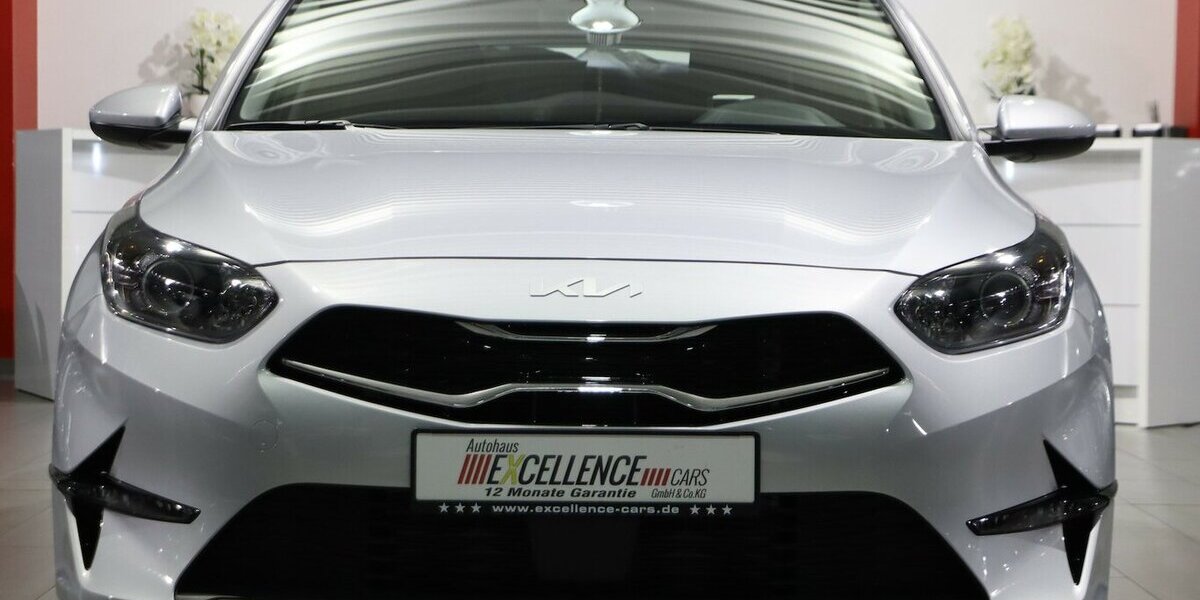 Kia cee´d Sportswagon 1.6 D VISION / 6.000-KM / TOP 6.000 km 23.444 &euro; Hamm 59077