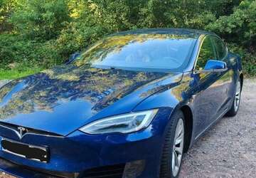 Tesla Model S 136.000 km 18.500 &euro; Annweiler am Trifels 76855