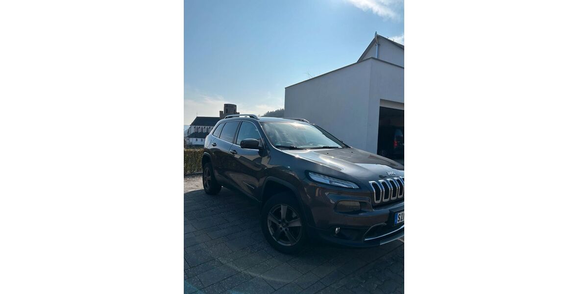 Jeep Cherokee 145.000 km 12.999 &euro; Oberwesel 55430