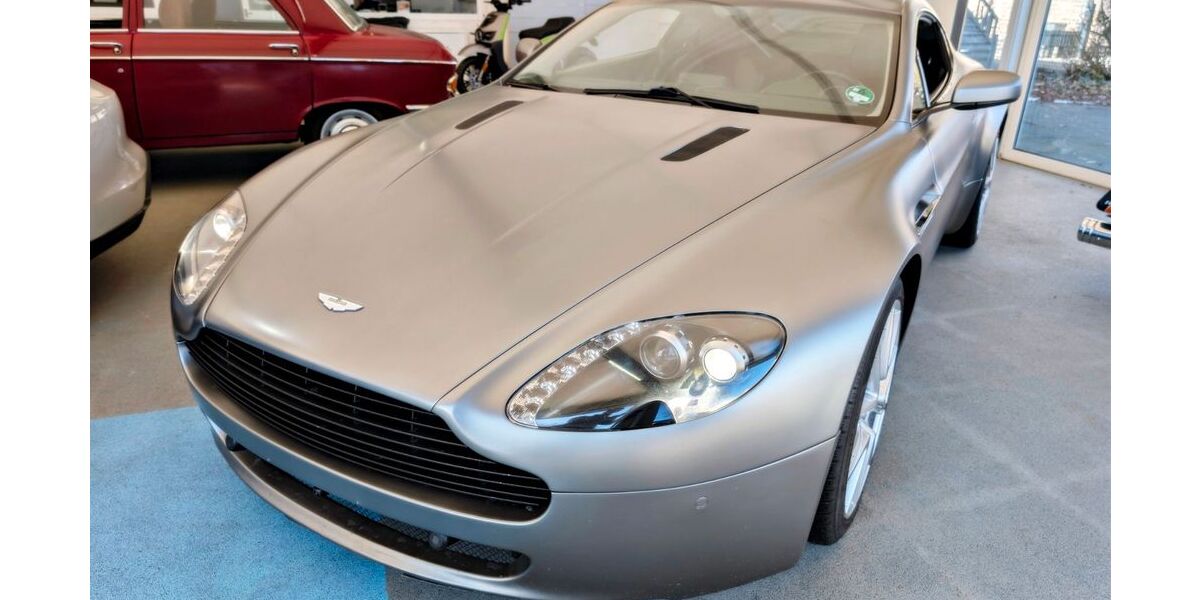 Aston Martin V8 Vantage 66.100 km 54.500 &euro; Rotenburg 27356