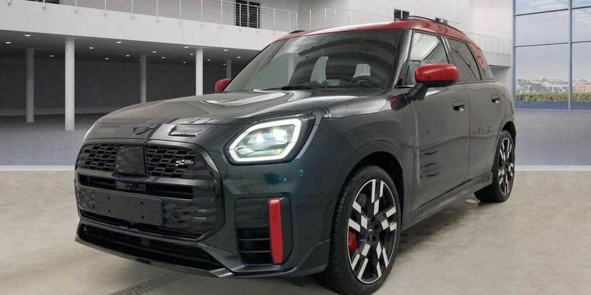 Mini John Cooper Works Countryman 4.823 km 49.500 &euro; Müllenbach - Nürburgring 53520