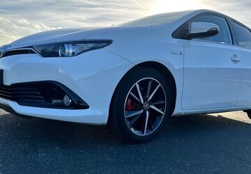 Toyota Auris 122.000 km 14.650 &euro; Dortmund 44328