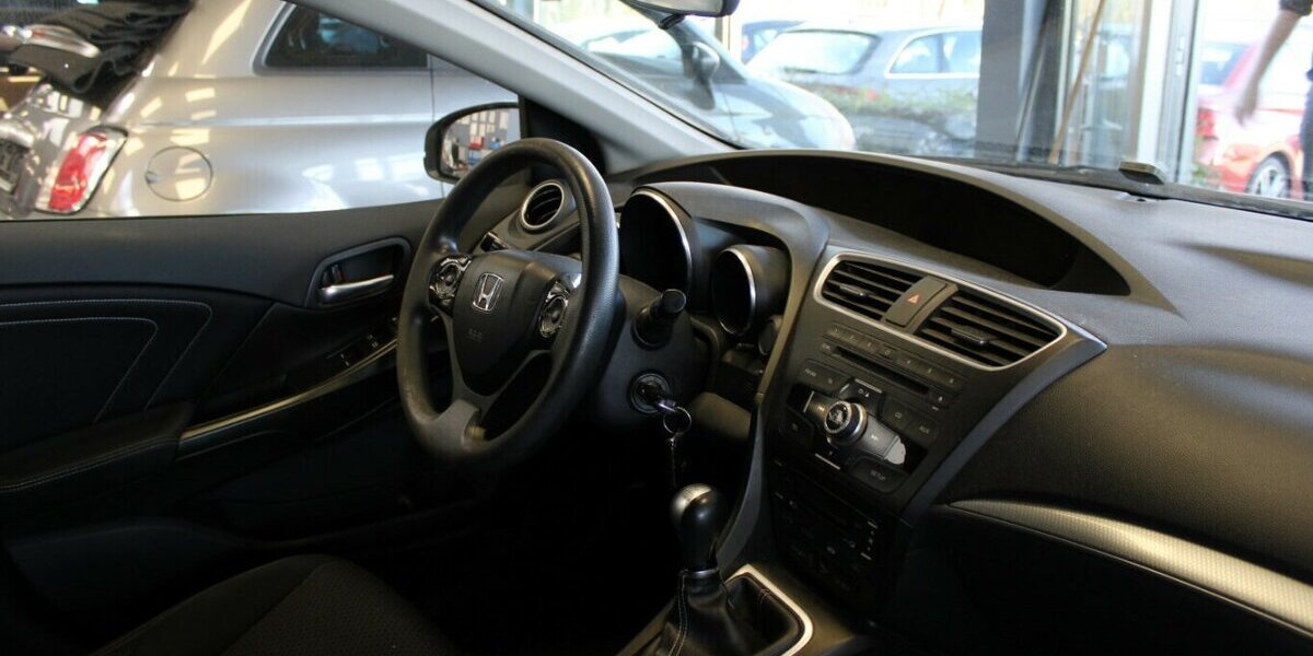 Honda Civic Tourer 1.6 i-DTEC 106.817 km 9.980 &euro; Euskirchen 53881