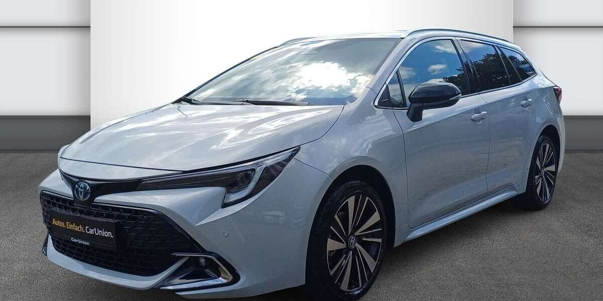 Toyota Corolla 1.950 km 30.790 &euro; Jena 07749