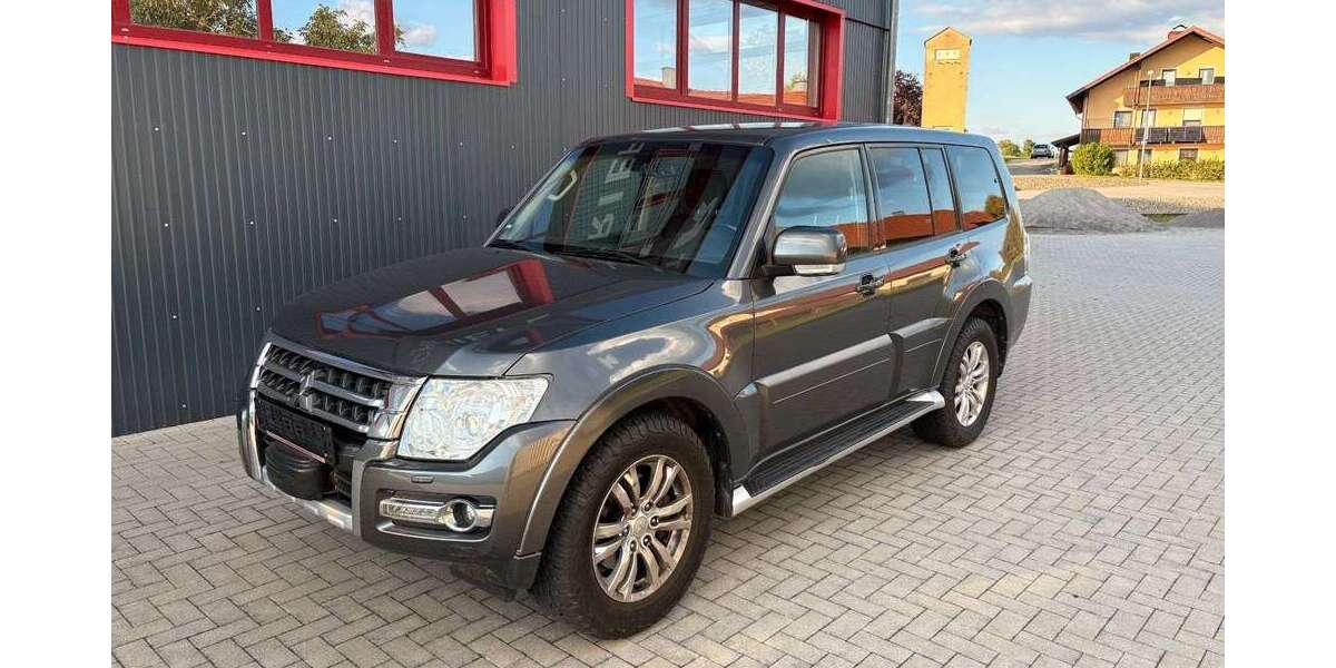 Mitsubishi Pajero 164.400 km 26.900 &euro; Walderbach 93194