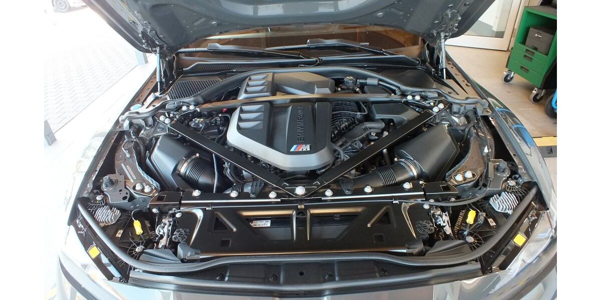 BMW M4 14.458 km 74.950 &euro; Baden-Baden 76530