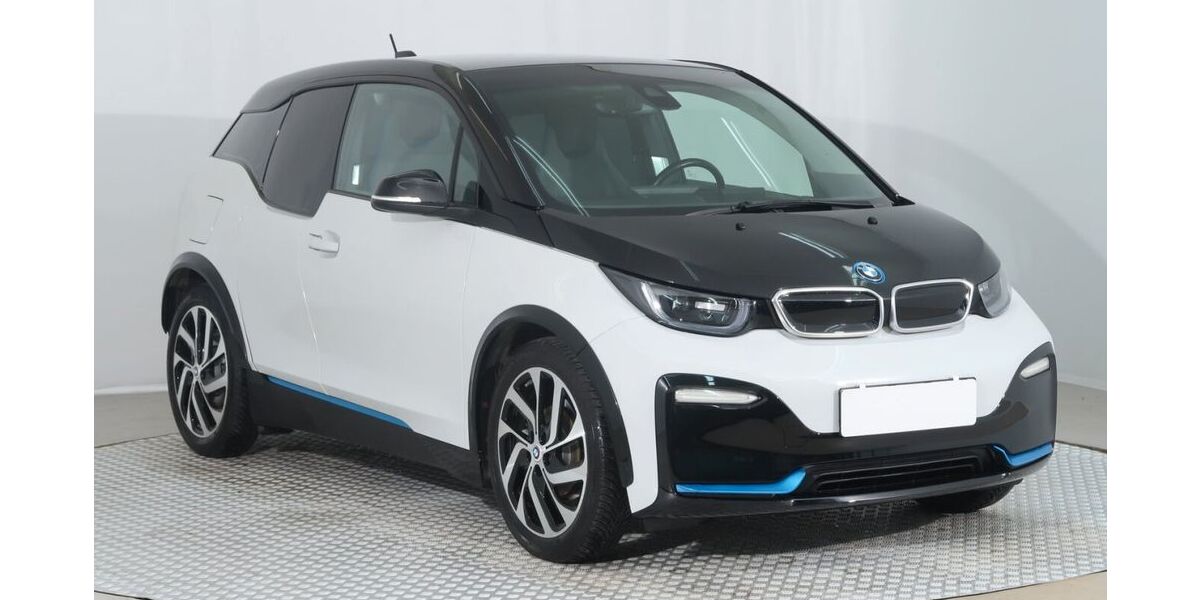 BMW i3 59.302 km 16.400 &euro; Praha 