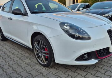 Alfa Romeo Giulietta Sport Navigation, Klima, Einparkhilfe 89.100 km 11.990 &euro; Rodgau 63110