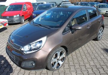 Kia Rio 70.608 km 8.900 &euro; Berlin 12057