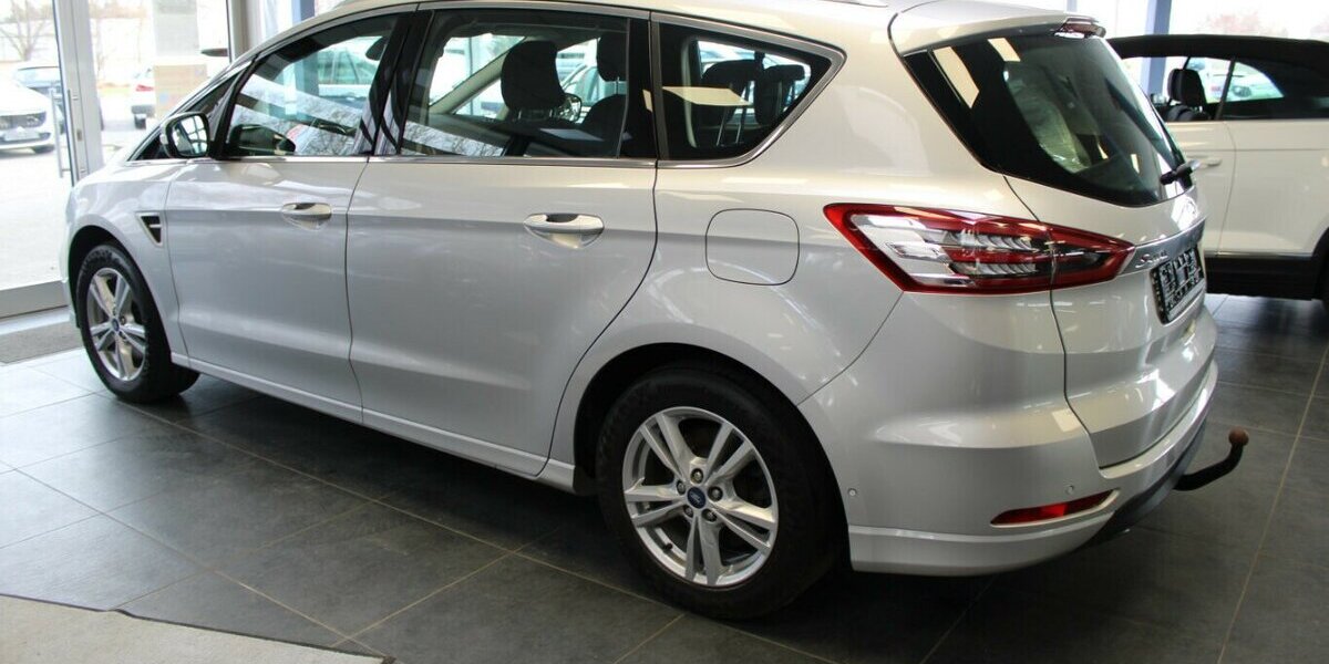 Ford S-Max 2.5 Duratec FHEV TITANIUM -AHK - 97.950 km 21.980 &euro; Euskirchen 53881