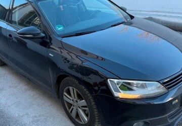 VW Jetta 180.000 km 3.990 &euro; Altenstadt 63674