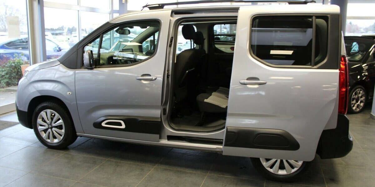 Citroen Berlingo M BlueHDi EAT8 Shine Panorama - Navi 82.816 km 18.980 &euro; Euskirchen 53881