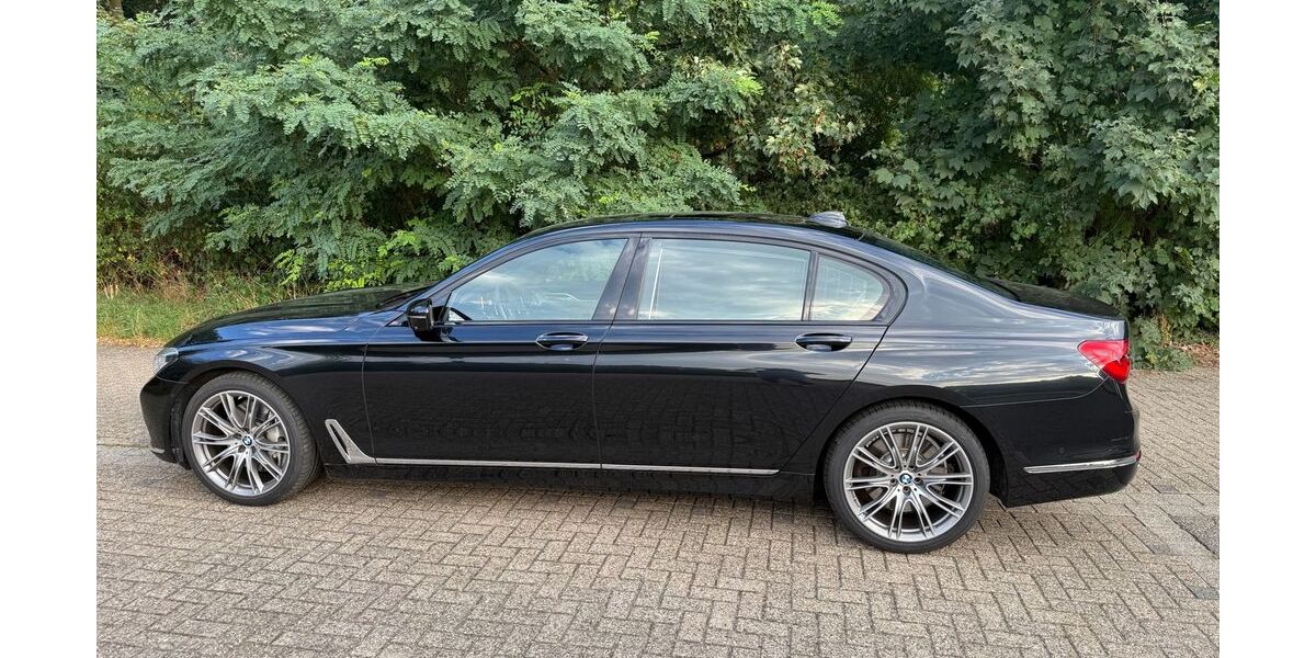 BMW 750 170.000 km 28.500 &euro; Emmerich 46446