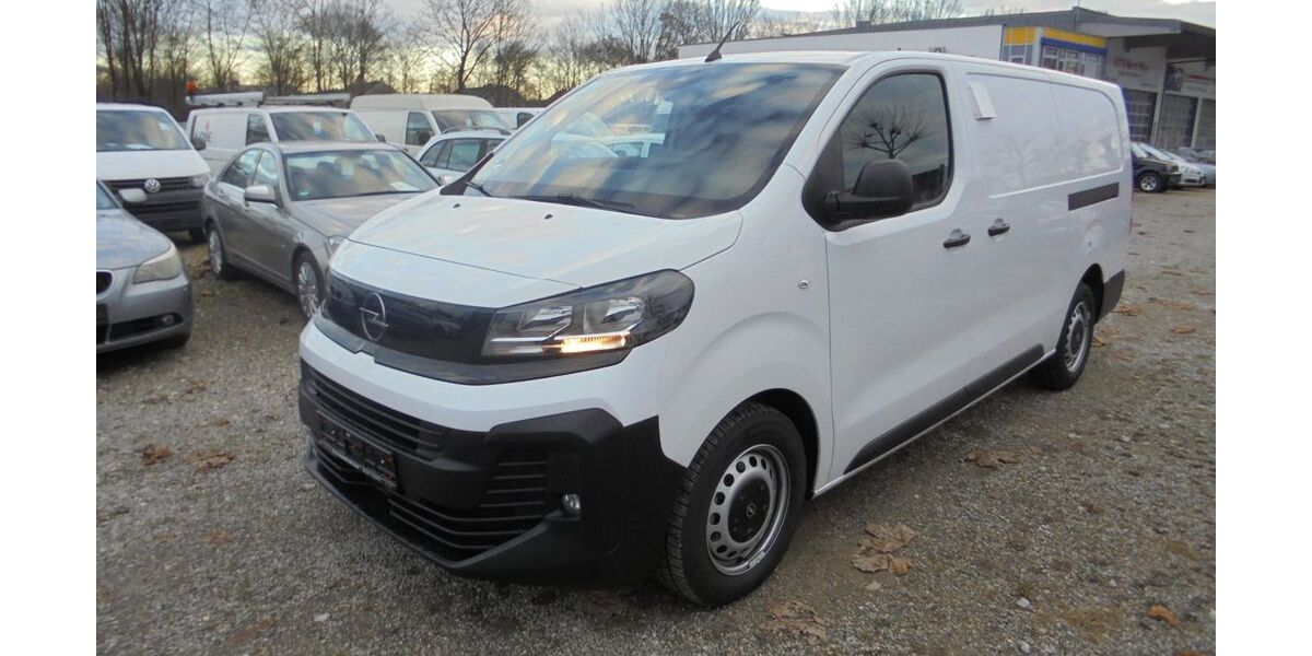 Opel Vivaro 16.000 km 27.990 &euro; Gersthofen bei Augsburg 86368