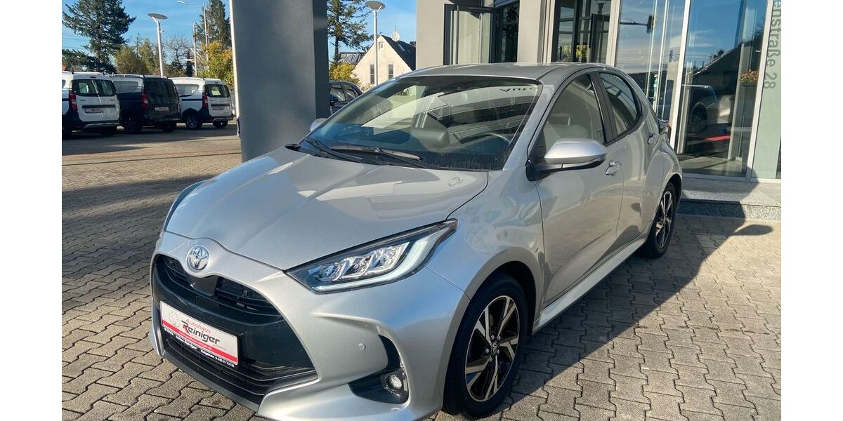 Toyota Yaris 24.410 km 19.999 &euro; Königsbrunn / Augsburg 86343
