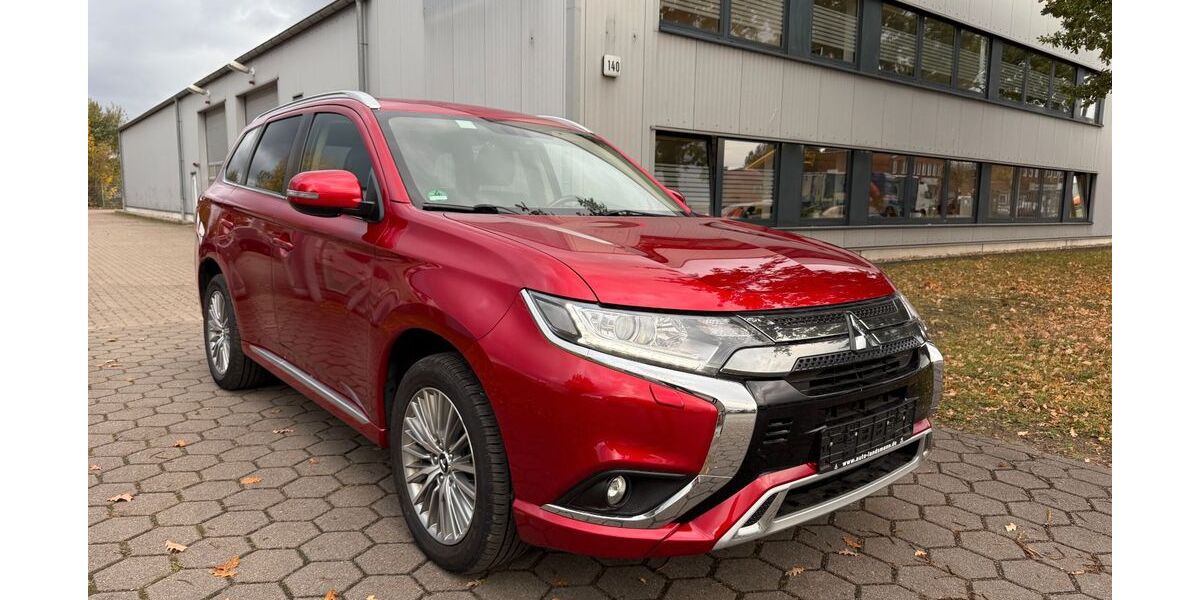 Mitsubishi Outlander 268.580 km 12.190 &euro; Hamburg 20539