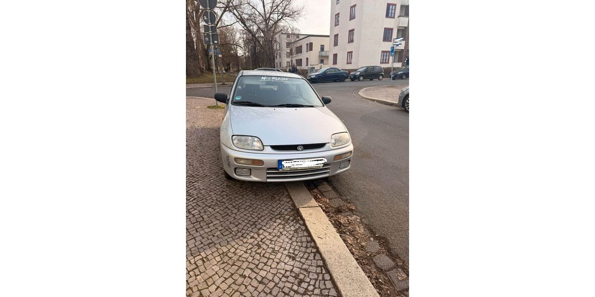 Mazda 323 86.467 km 1.890 &euro; Magdeburg 39112