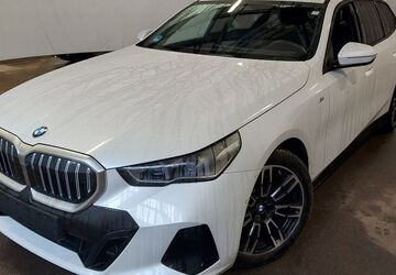 BMW 520 20.827 km 47.850 &euro; Paderborn 33104