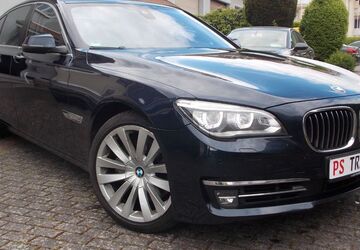 BMW 750 250.000 km 12.900 &euro; Rotenburg a.d. Fulda 36199