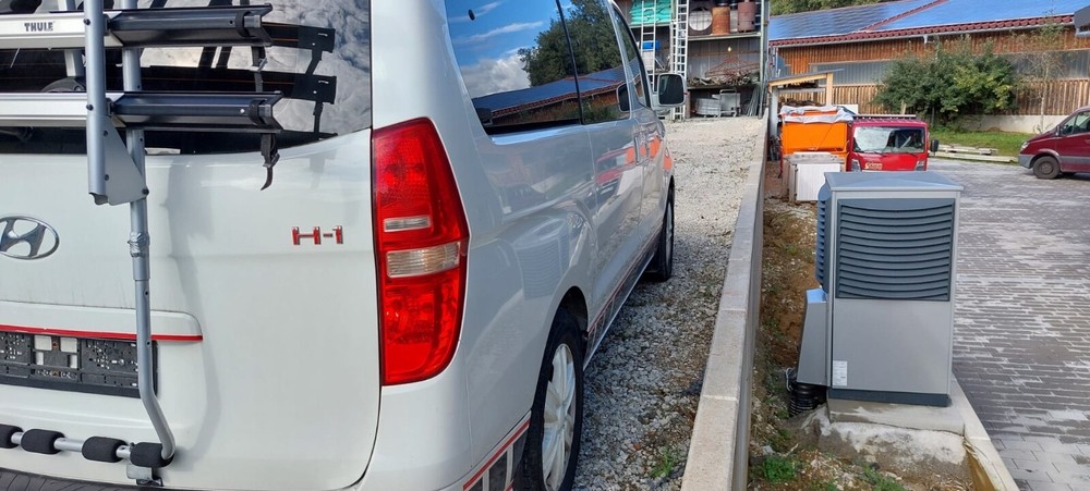 Hyundai Hummer H1 190.000 km 4.900 &euro; Kirchheim 36275