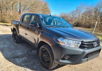 Toyota Hilux 185.590 km 23.205 &euro; München 80995
