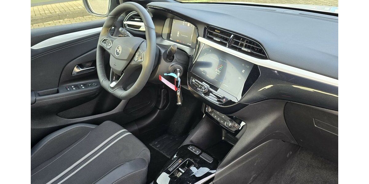 Opel Corsa GS Automatik|Winterpaket|ACC|Kamera 22.148 km 18.475 &euro; Wermelskirchen 42929