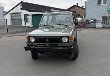 Mitsubishi Pajero 304.000 km 5.900 &euro; Euskirchen 53881