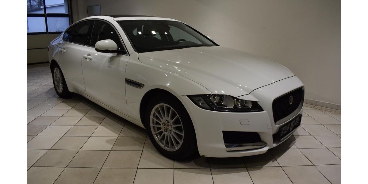 Jaguar XF 75.578 km 17.999 &euro; Frohburg 04654