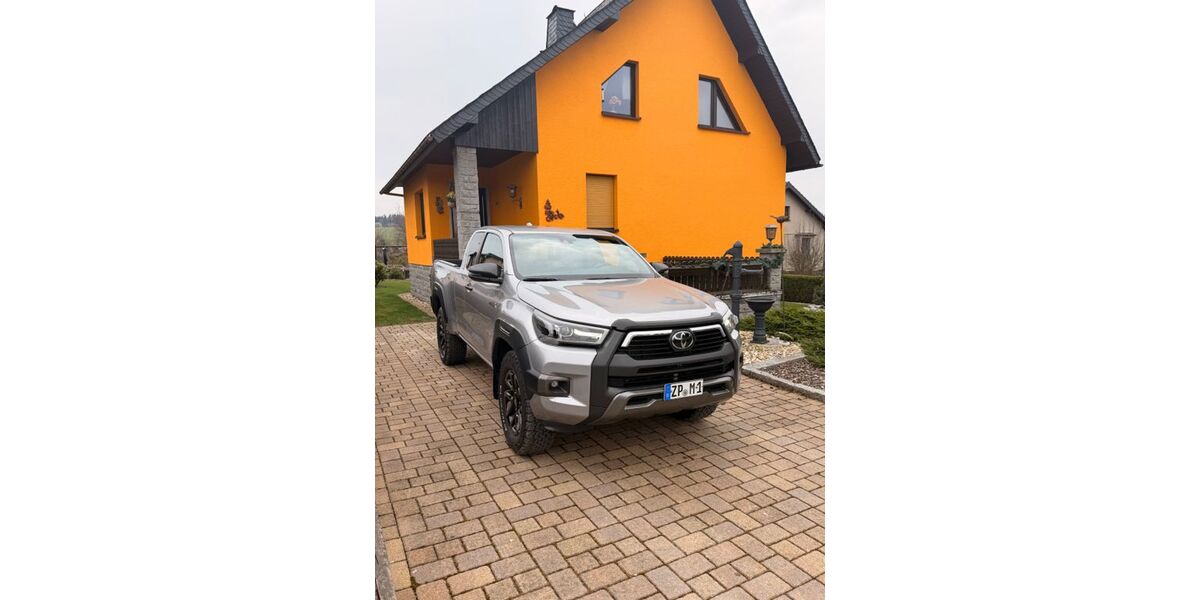 Toyota Hilux 41.000 km 52.000 &euro; Hilmersdorf 09429