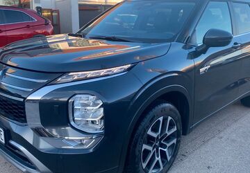 Mitsubishi Outlander 9.800 km 45.990 &euro; Rothenburg/Tbr. 91541