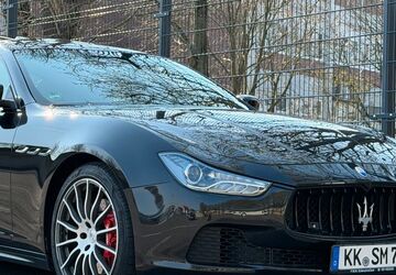 Maserati Ghibli 116.411 km 23.490 &euro; Mönchengladbach 41068