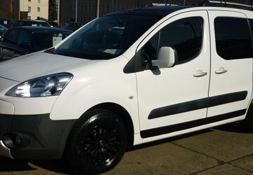 Peugeot Partner Tepee 177.000 km 5.900 &euro; Gera 07548