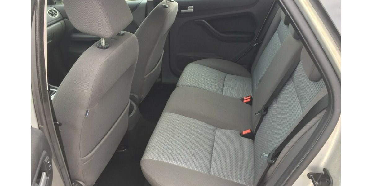 Ford Focus Ambiente,Alu,ESP,Klima, Tüv Neu! 198.000 km 2.900 &euro; Himmelkron 95502