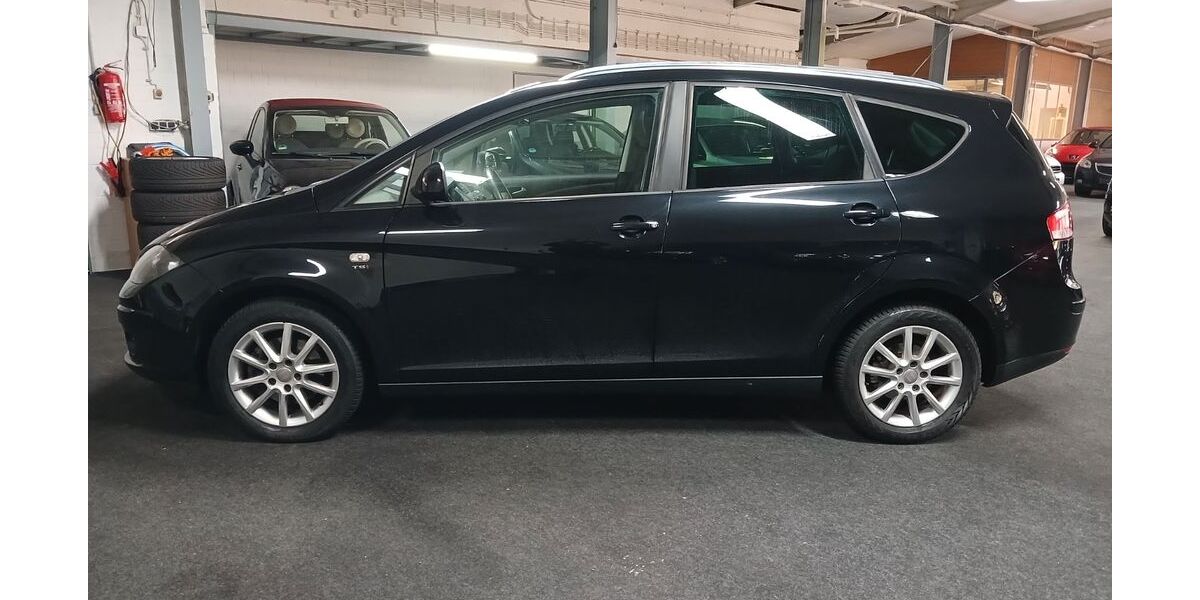 Seat Altea 124.000 km 7.350 &euro; Rüsselsheim 65428