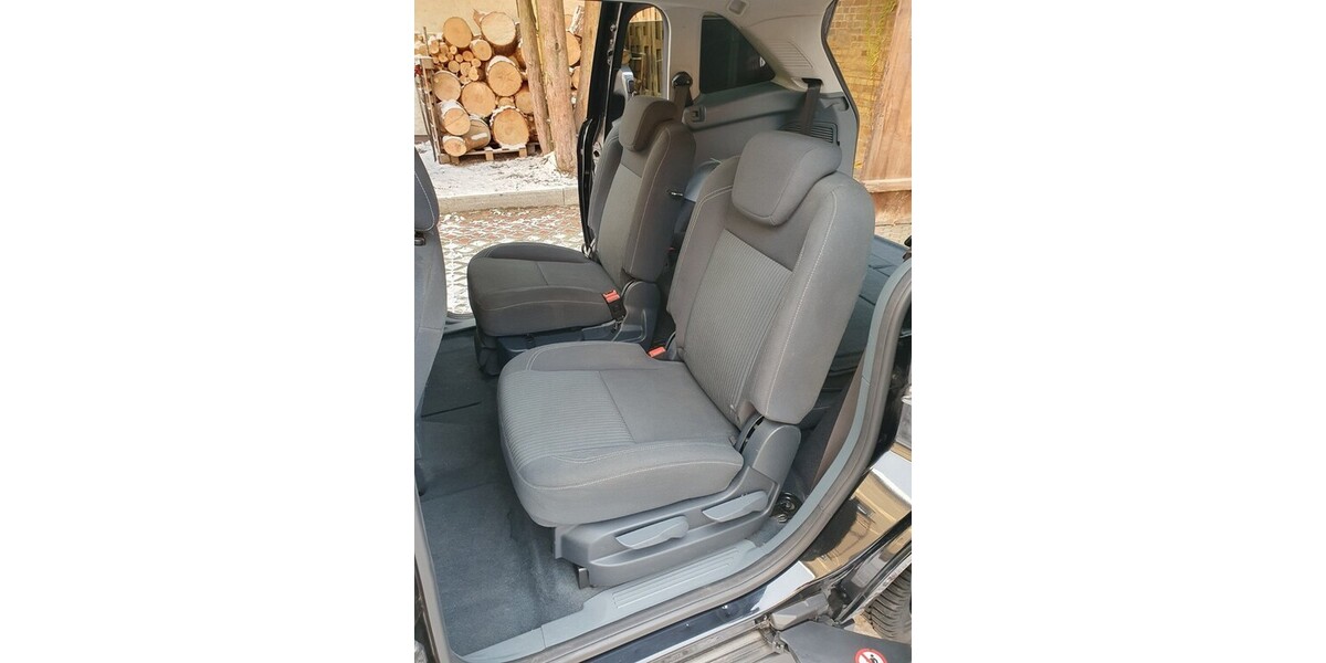 Ford Grand C-Max 186.165 km 5.000 &euro; Muldestausee OT Pouch 