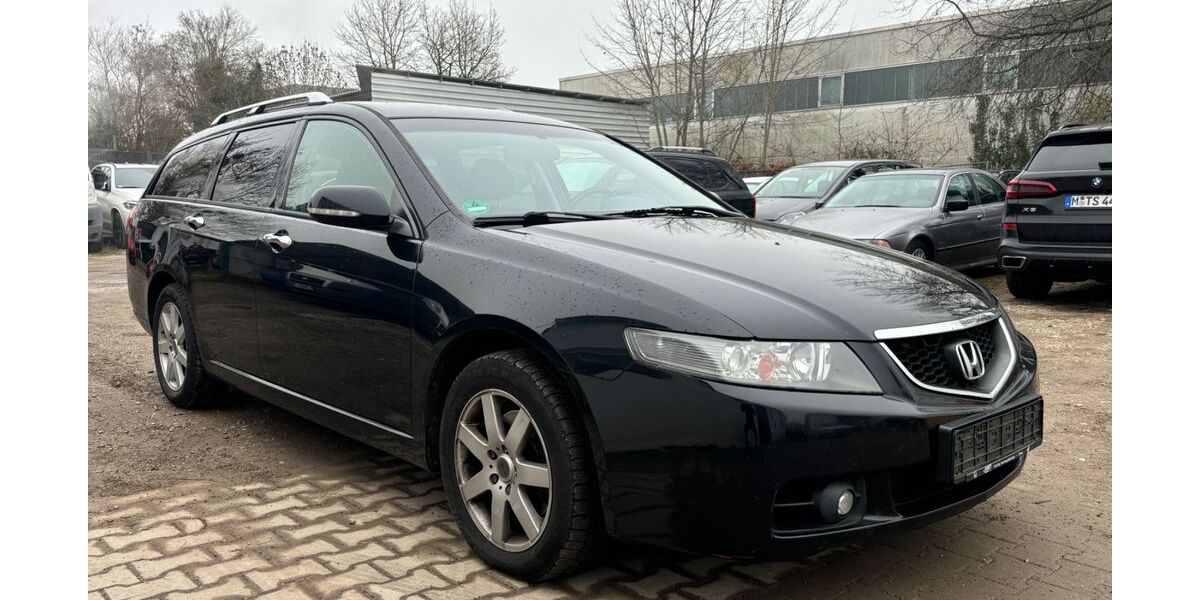 Honda Accord 303.203 km 1.150 &euro; München 81737